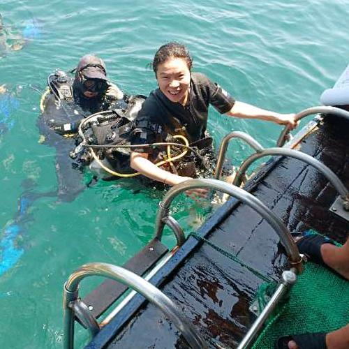 汝丝发型室(菱塘新村二区东区店)官方号