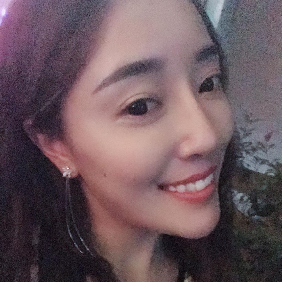 卖虫草的小姐姐