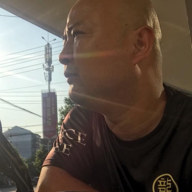 卖汽车的小姜哥