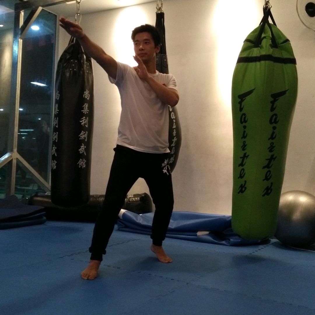 龙🐲传人李小龙工作室精益武道胡小龙