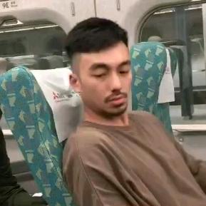 用户9872462585704