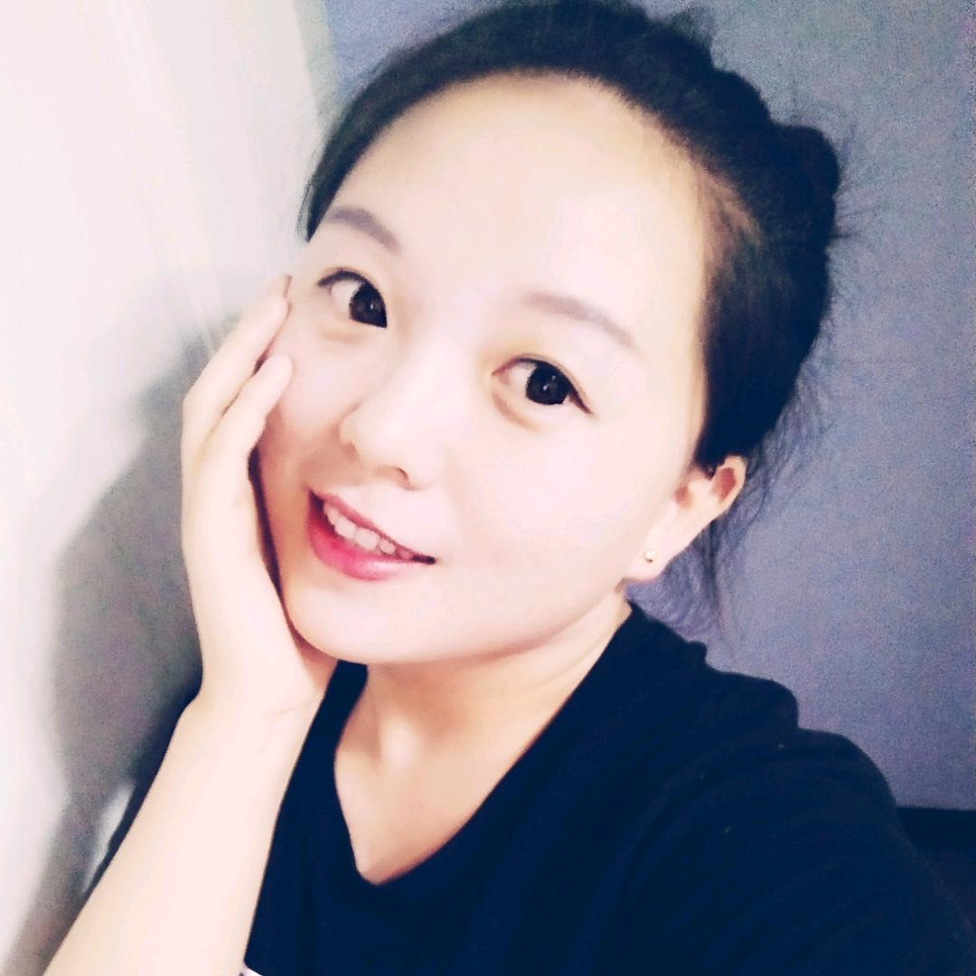 冷艳红唇👄