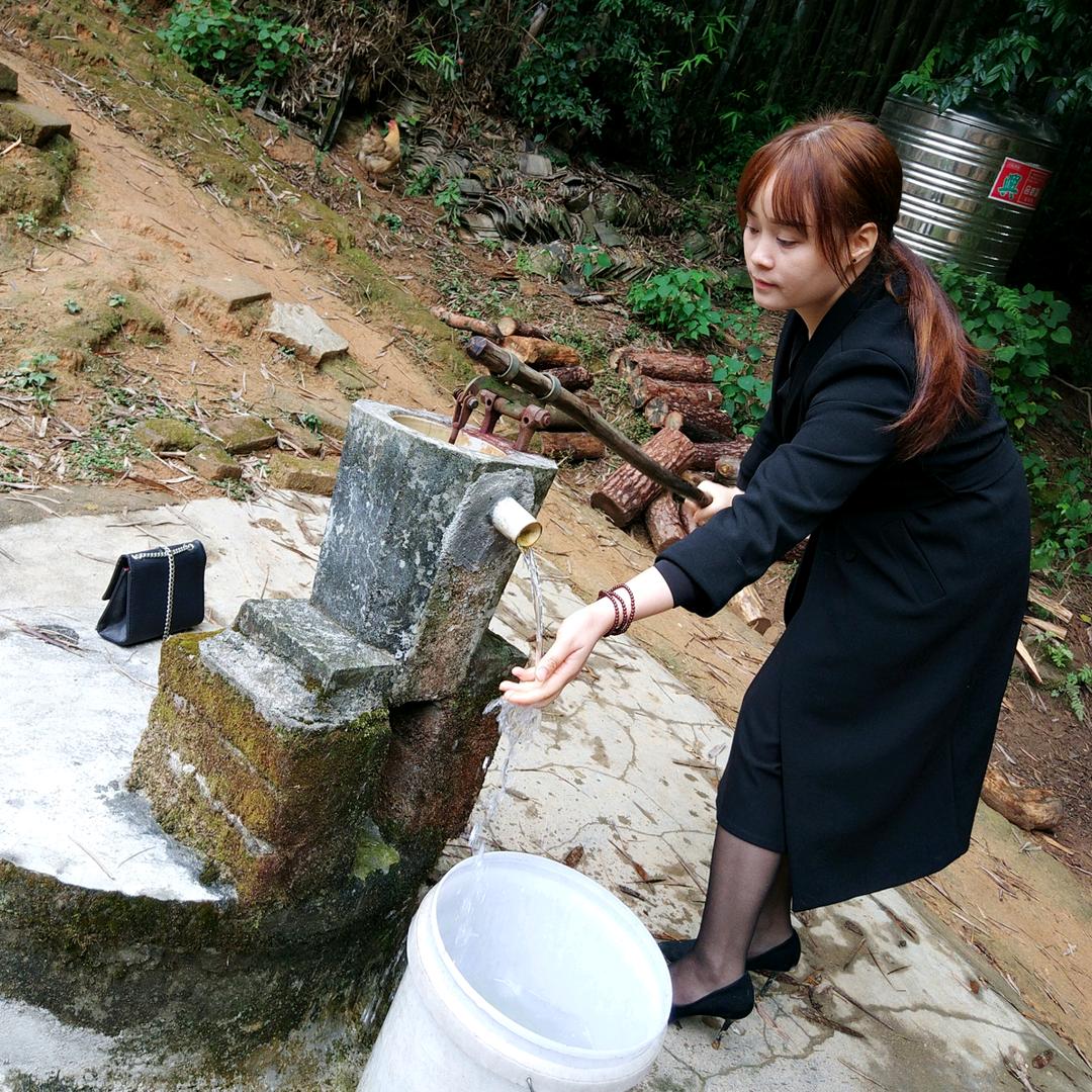 浦北县挚爱婚纱摄影店
