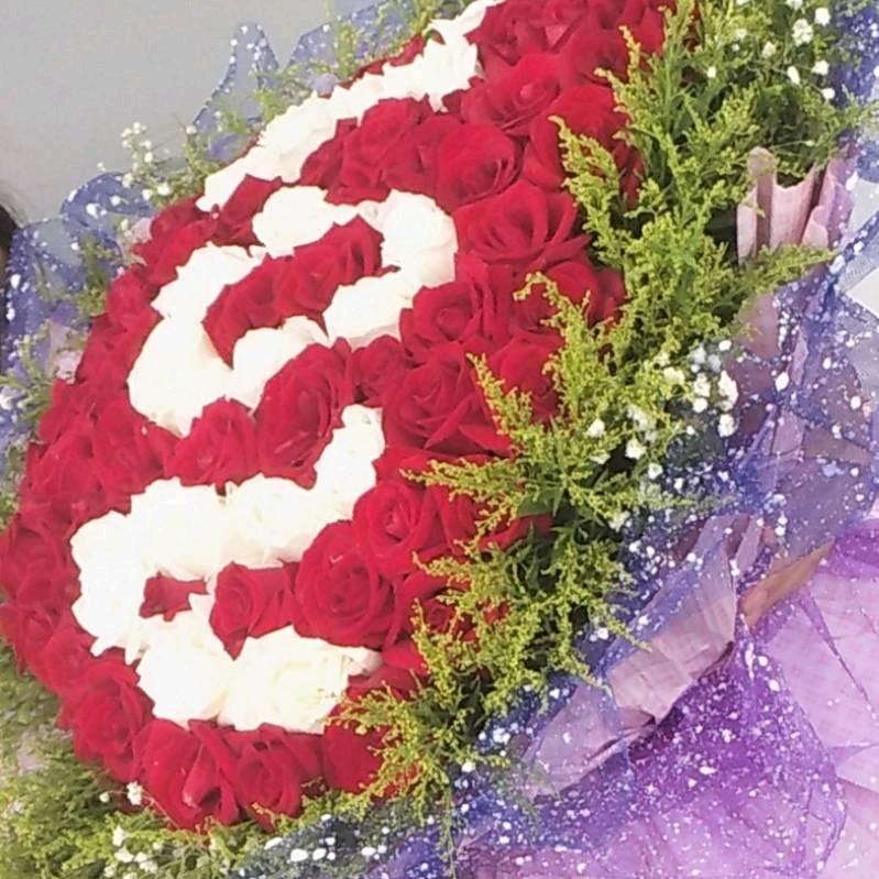 利亚融冠悦府销售经理趙容