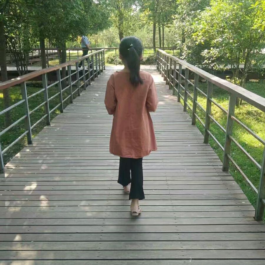 浮华黯然失色的美