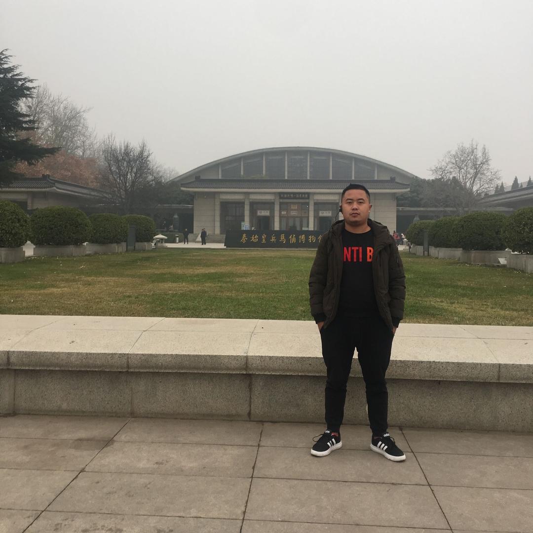 阿抖