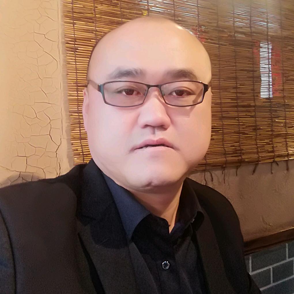 龙飞智能锁店长