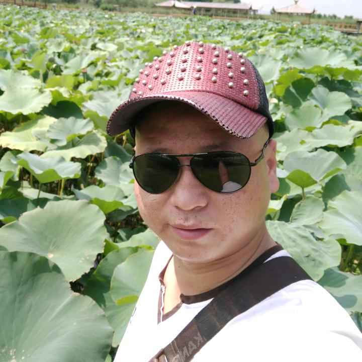 阿伦