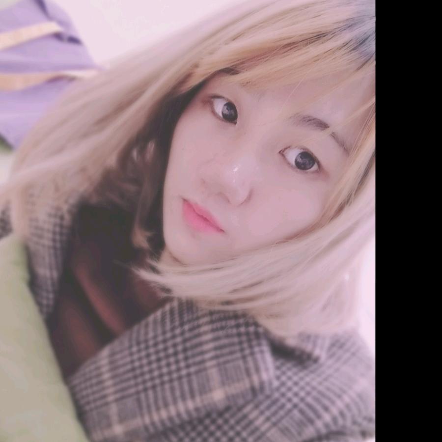 三個臭皮匠圍著诸葛亮