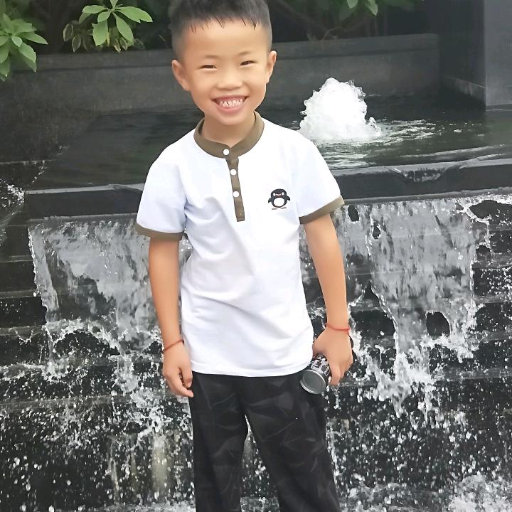 闵飞