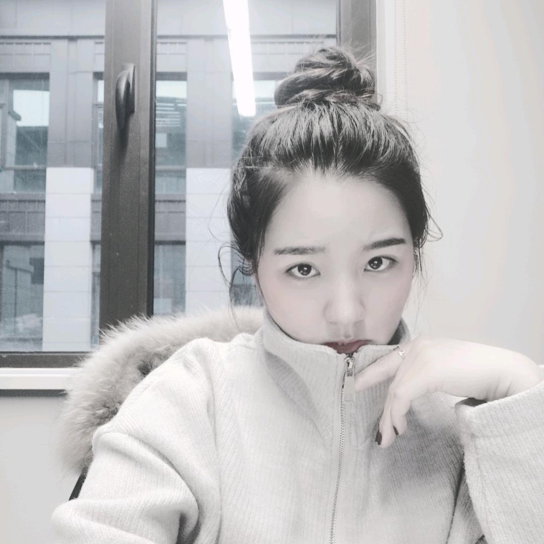 狮子座的小姐姐