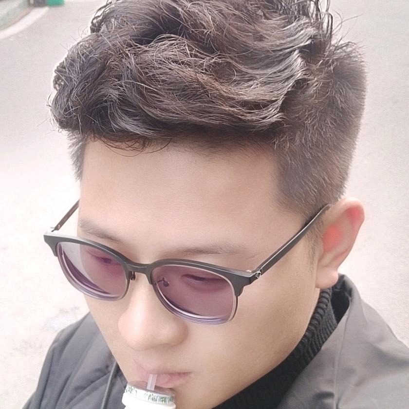 结茧的毛毛虫