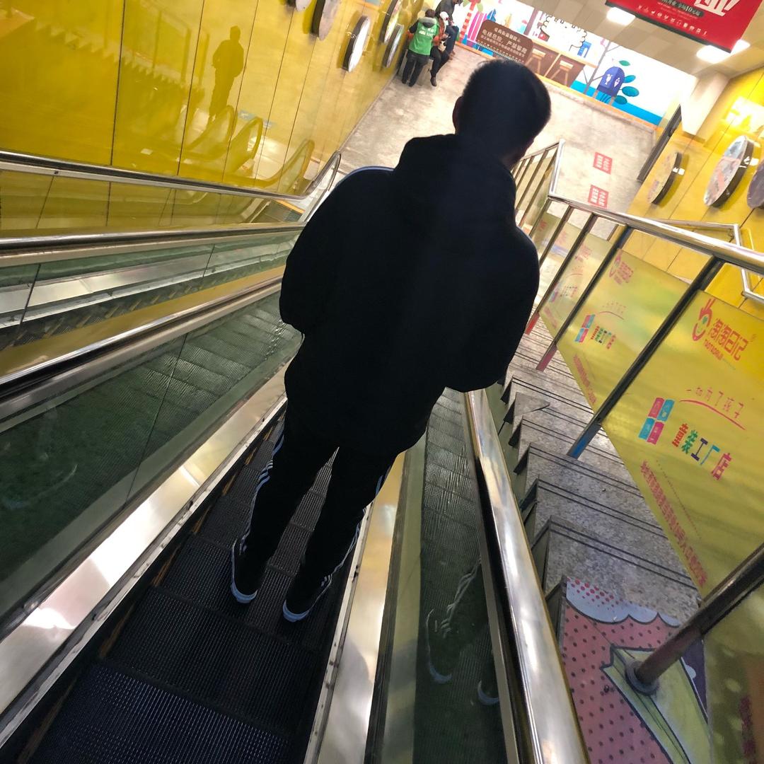 差一岁