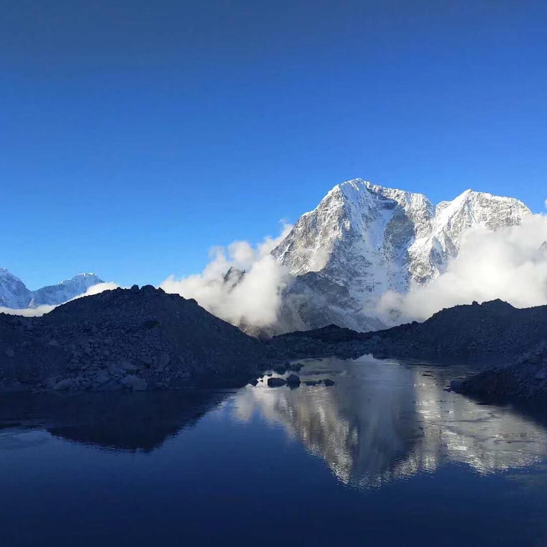 帅气欧巴～油腻大叔之间