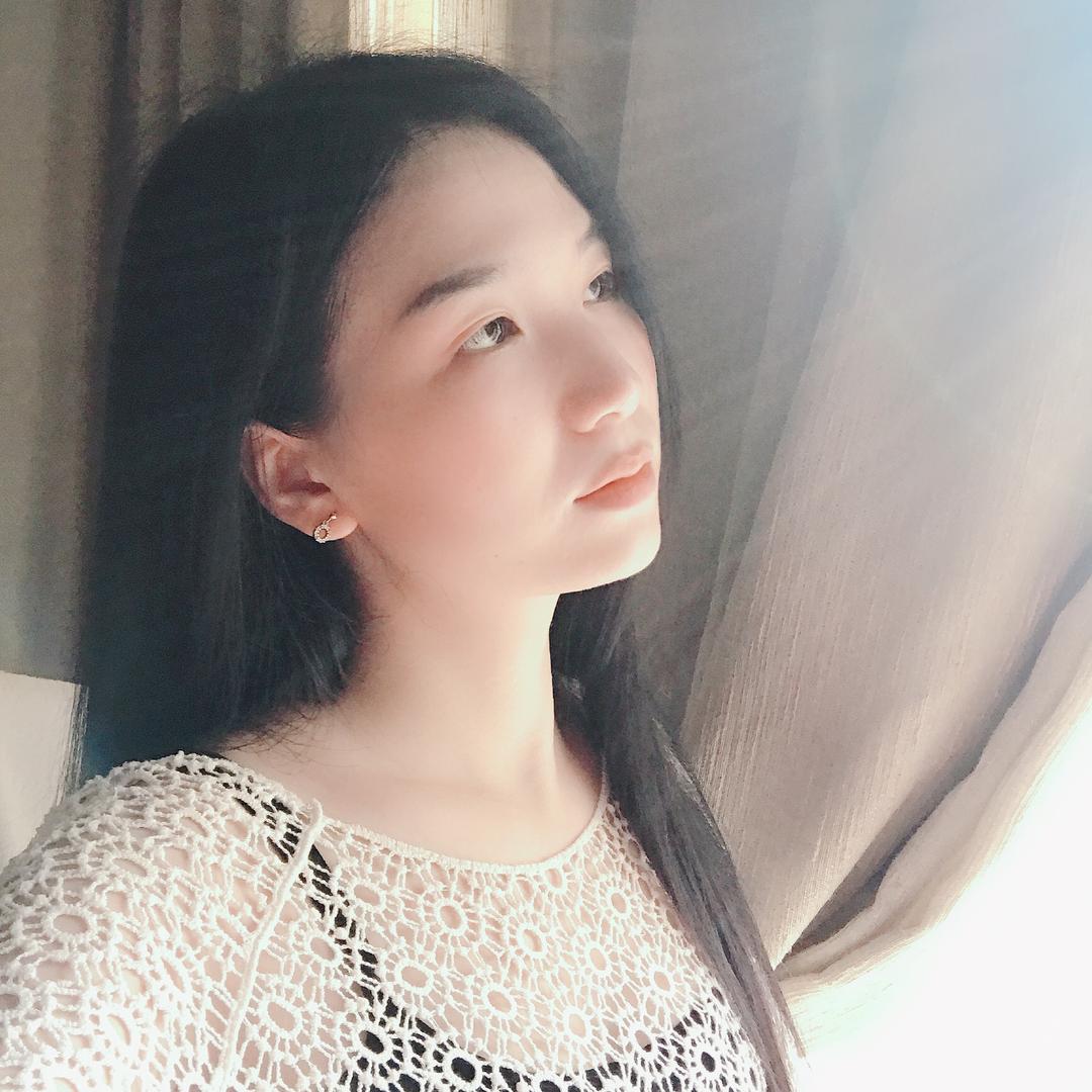 阳光下的星星✨