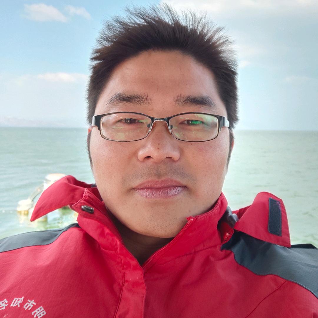 云南滇阳太阳能  空气能  集热工程管