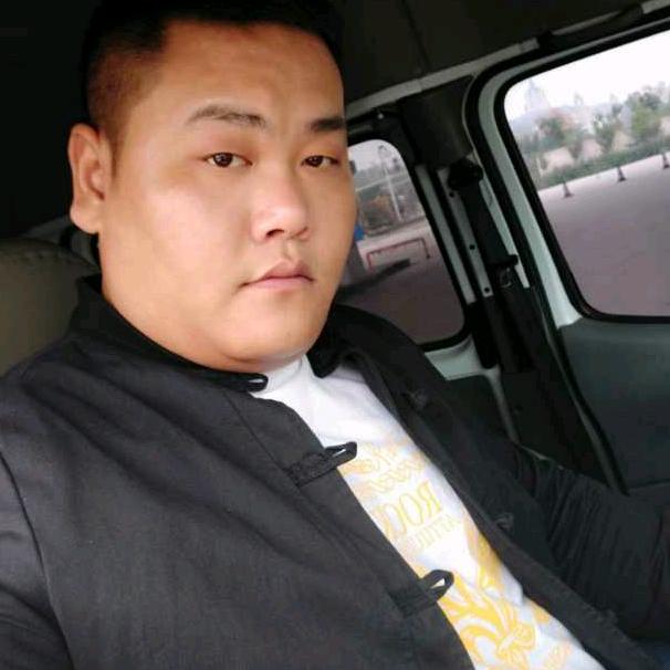 龙柱，新派泡菜臭豆腐，总店