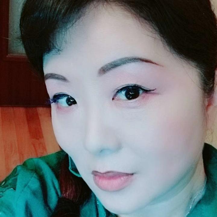 隆妍