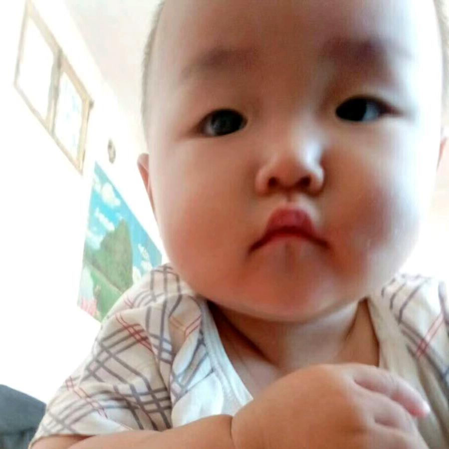 请叫我小陈(>ω<)