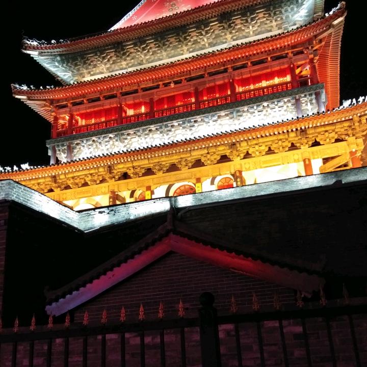 东东