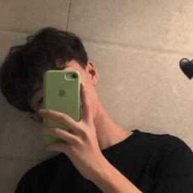 霸占丶迩德爱