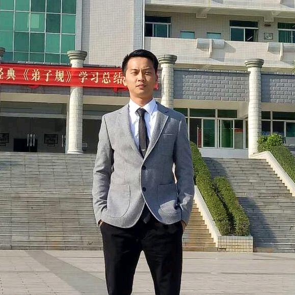 湛江市少林学校卢主任