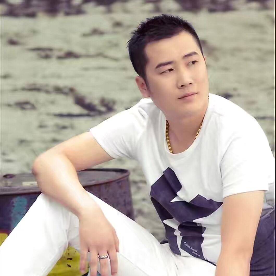 东，