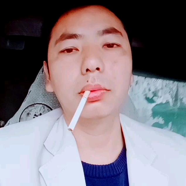 不做大哥好多年