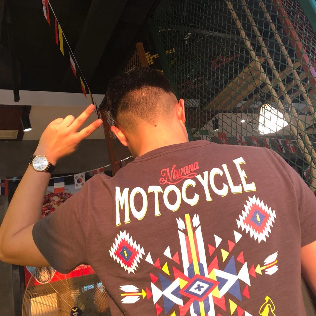 不卑不亢、