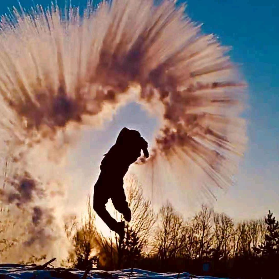 l.© ™ 十万八千梦