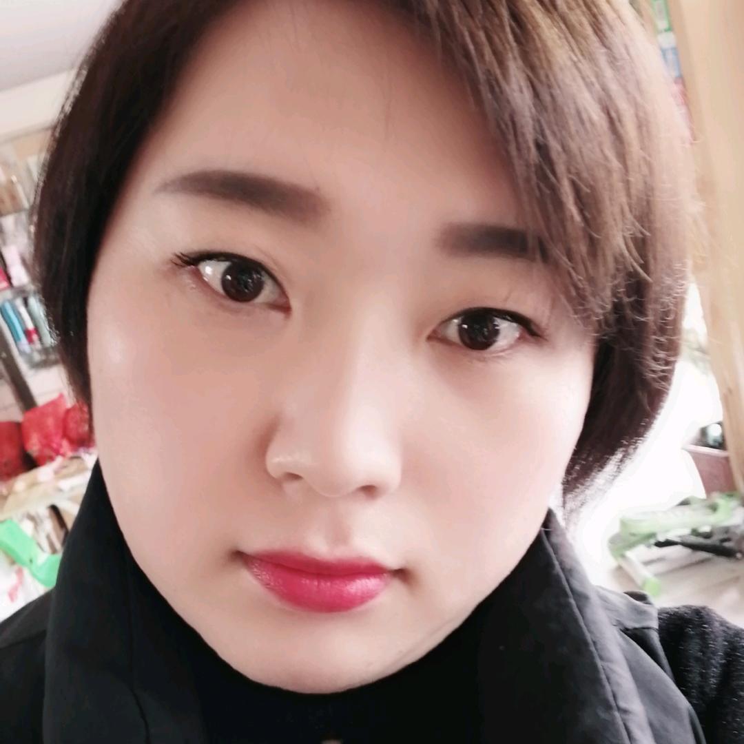 A0头等大饰专业美发店