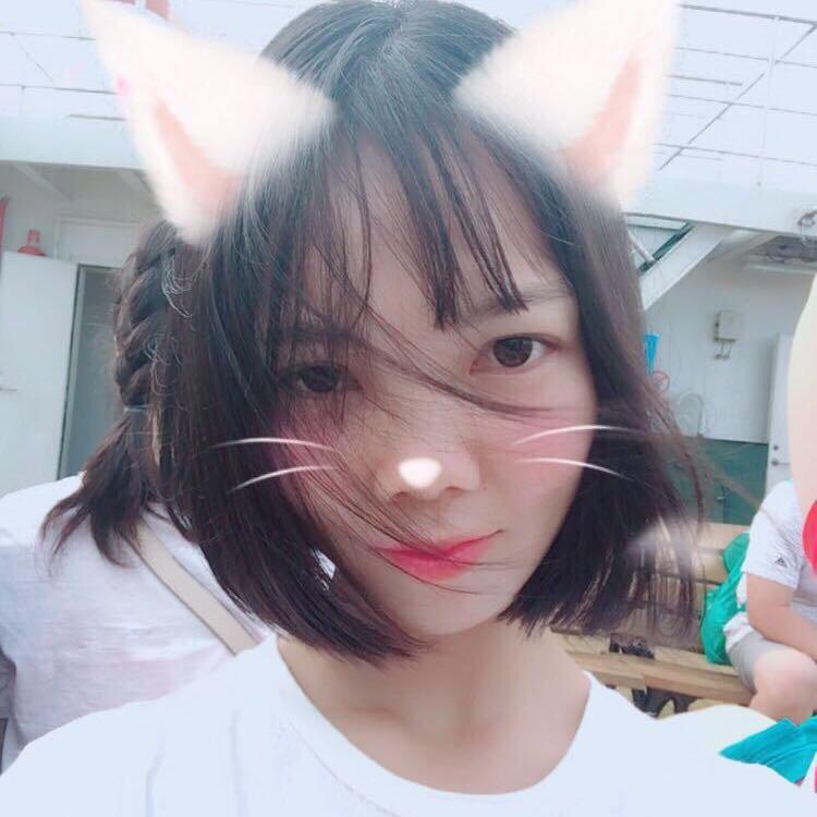 阳光下