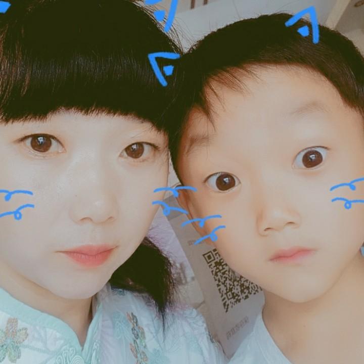 燕儿(卖鲜花的小姐姐）