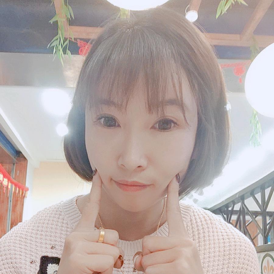 蓝晓魅
