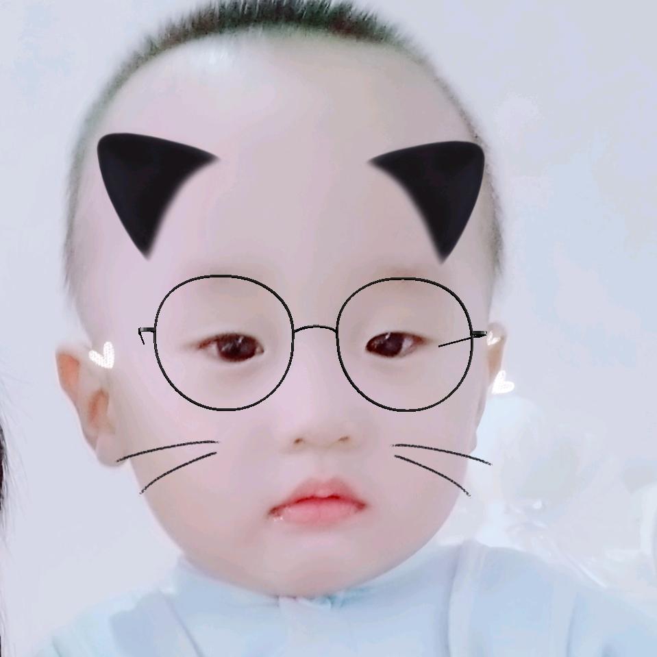 - 陌 然 浅 笑