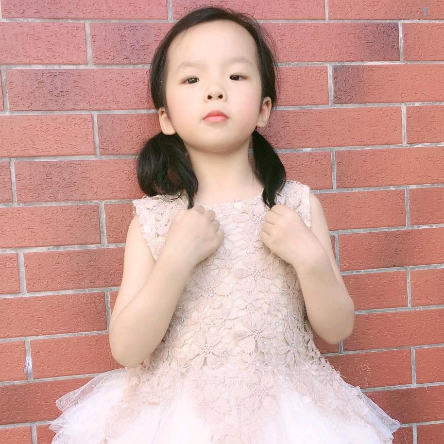 宇龄童语佛山市佳依美服饰有限公司童装专卖店