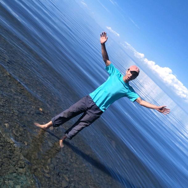 、所谓坚强╮都是伪装