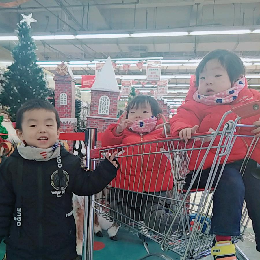 双胞胎妈妈(拒绝连赞)