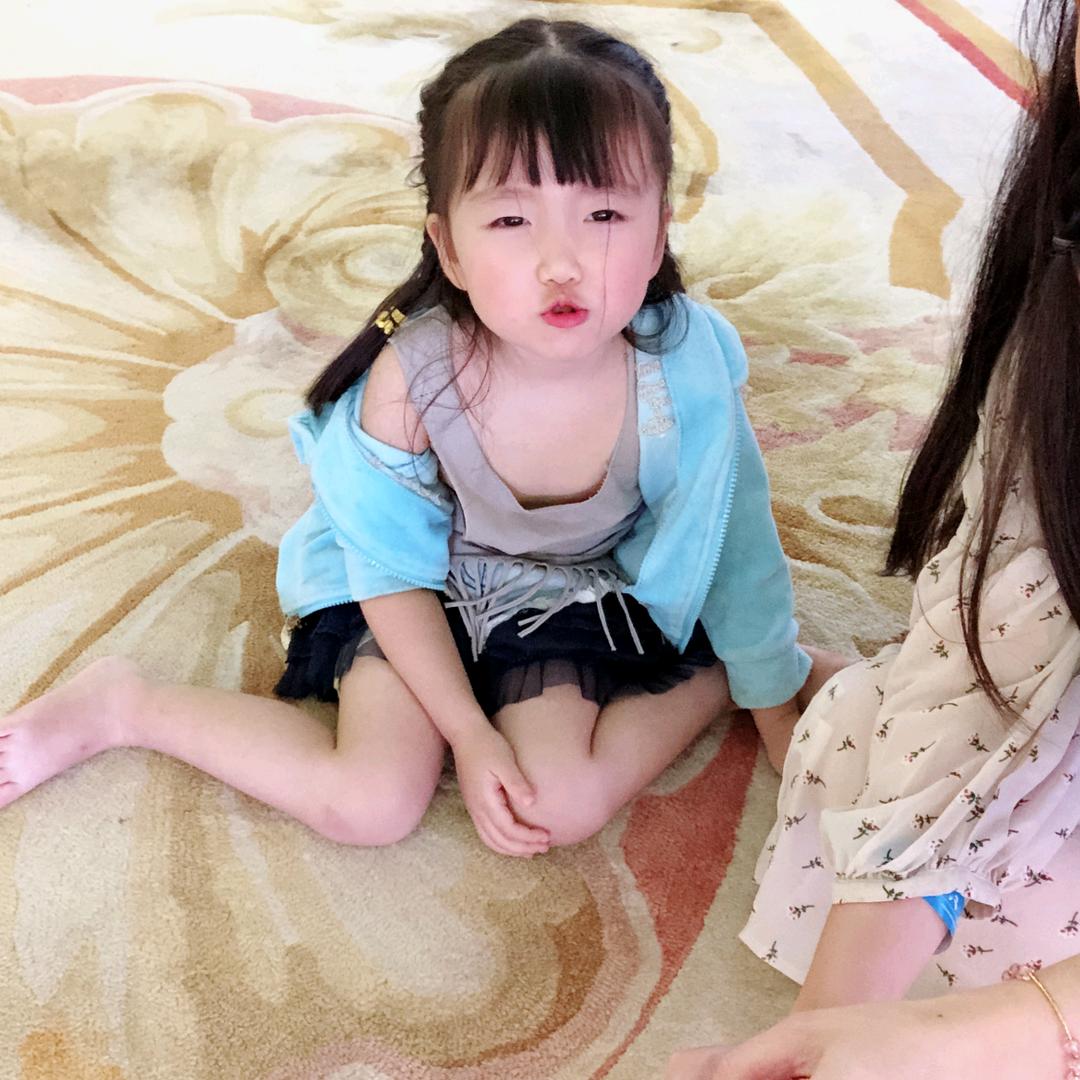 柒柒
