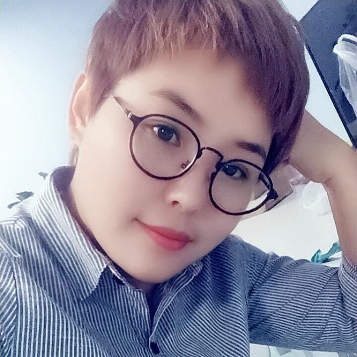 做旅游的娟姐姐