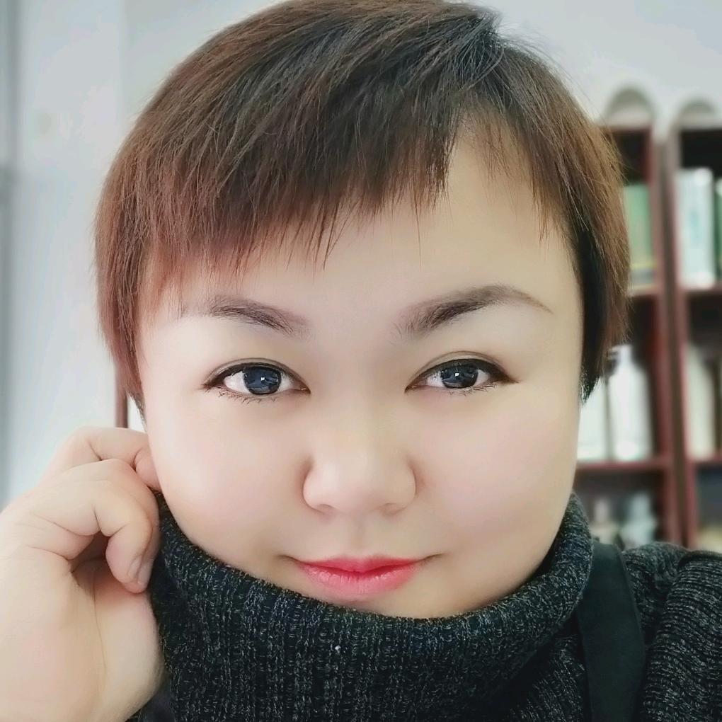 平坝老街，新欧罗 美容 美发 养生馆。