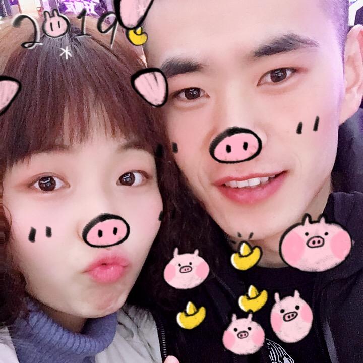娜娜个娜👨‍👩‍👧