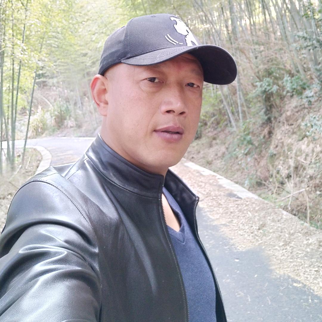阿郎。