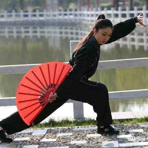 郭汉英