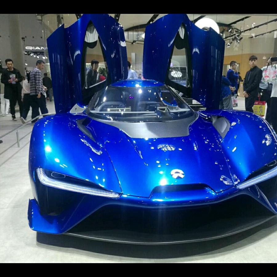 曾经最美（周大生珠宝吾悦广场2号门）