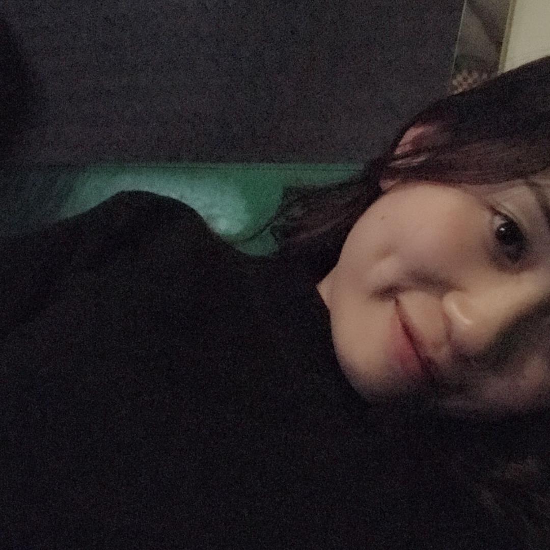 敏 敏。
