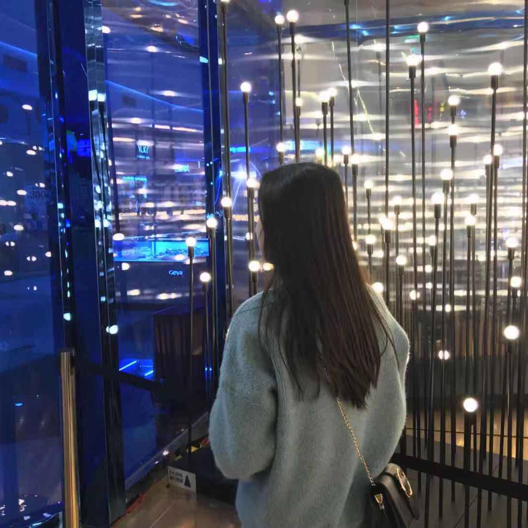 王哈哈😍