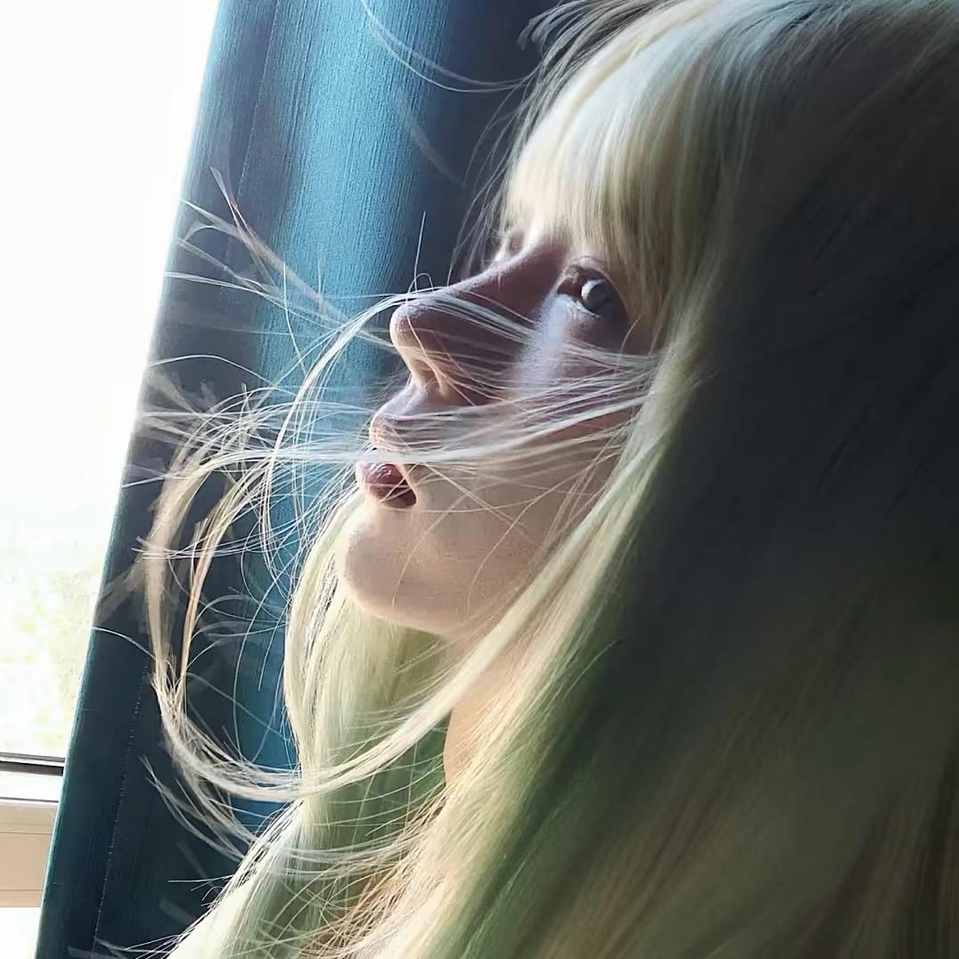 虾线^