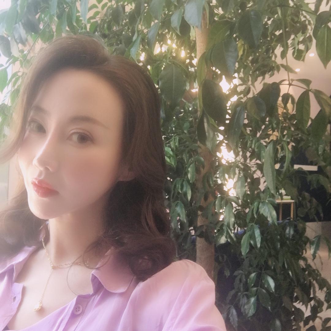 叫我小扬~