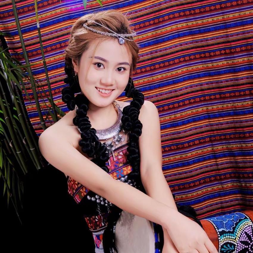 ……李爱笑